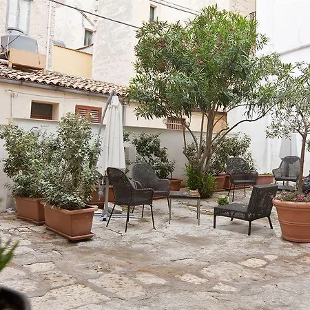 Cortile Antico Apart Otel Trapani