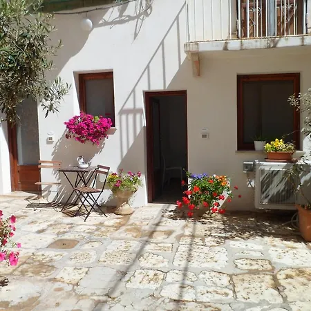 Cortile Antico Aparthotel
