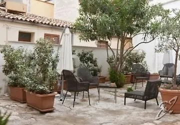 Cortile Antico Aparthotel