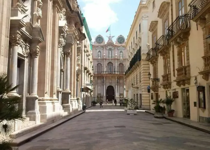 Cortile Antico 3*