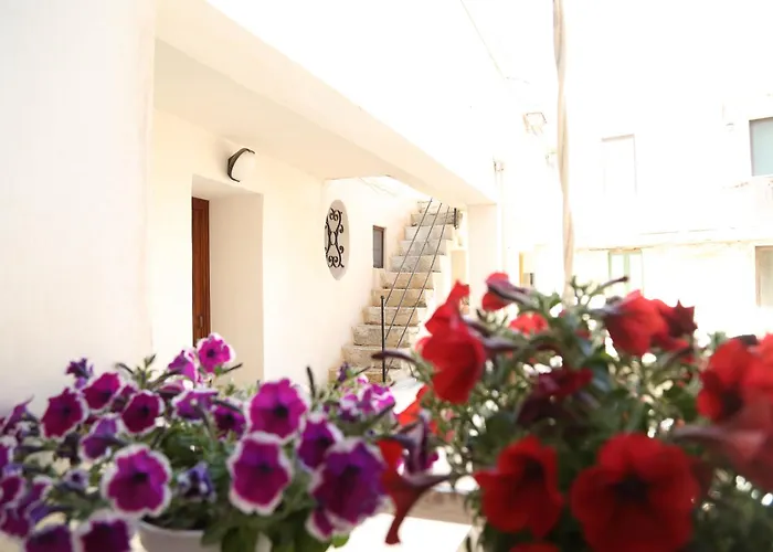 Cortile Antico 3*