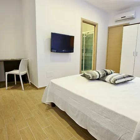 Aparthotel Cortile Antico 2*